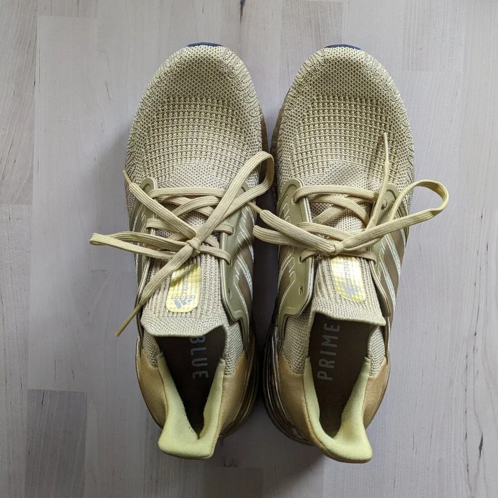 Adidas UltraBoost 20 Gold Running Shoes - Men's size 9.5 - Picture 2 of 9